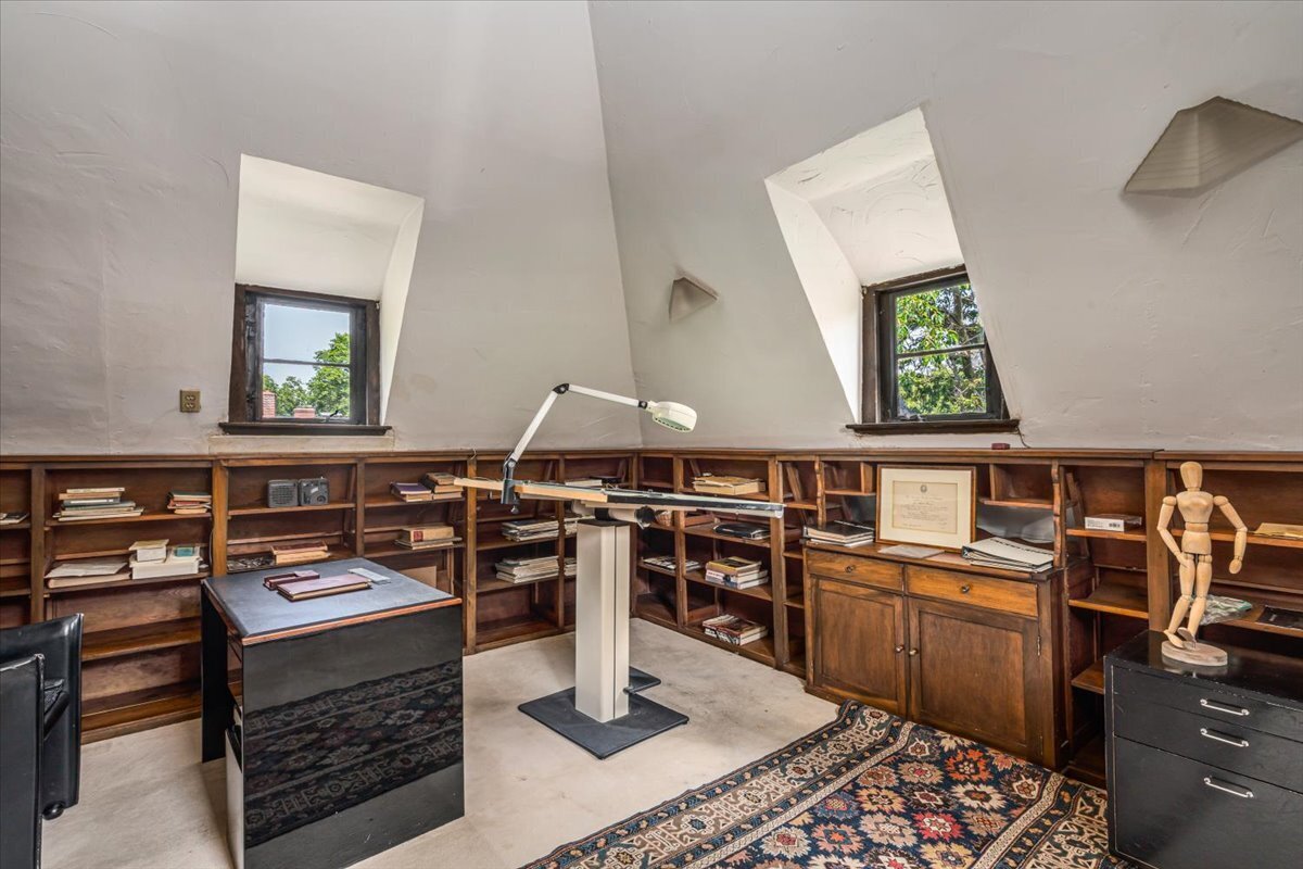 50 Overhill Road Property Photo 36