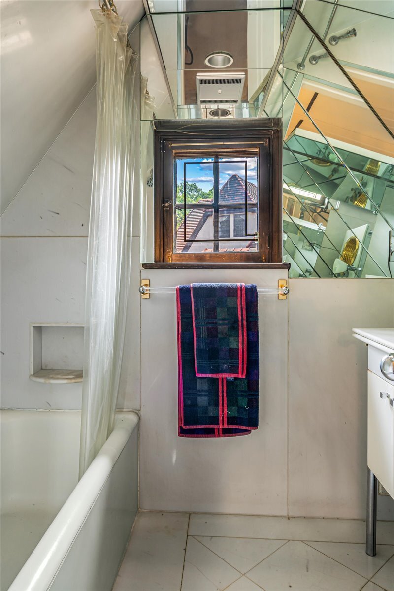 50 Overhill Road Property Photo 40