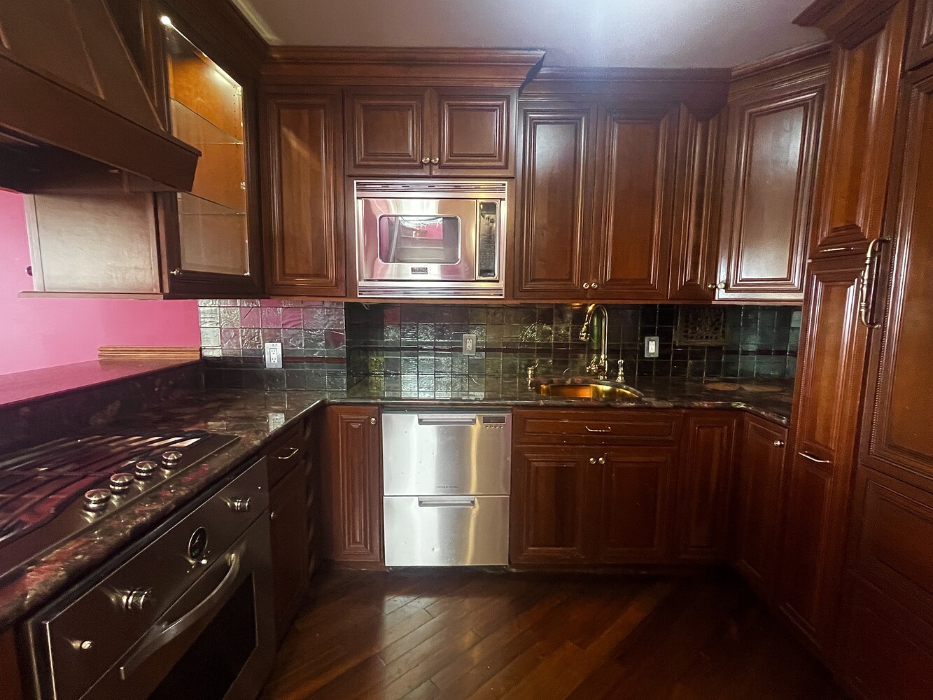 330 E 38th Street Phc Property Photo 5