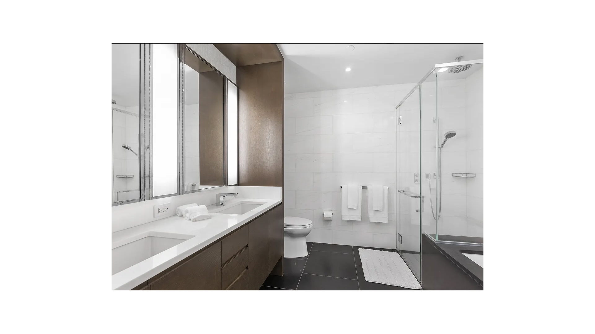 50 Riverside Boulevard 19c Property Photo 5