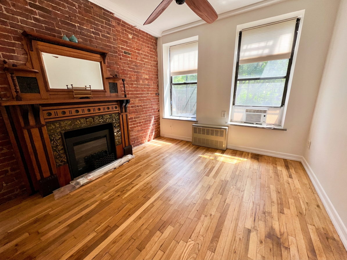118 Clinton Avenue 2a Property Photo 12