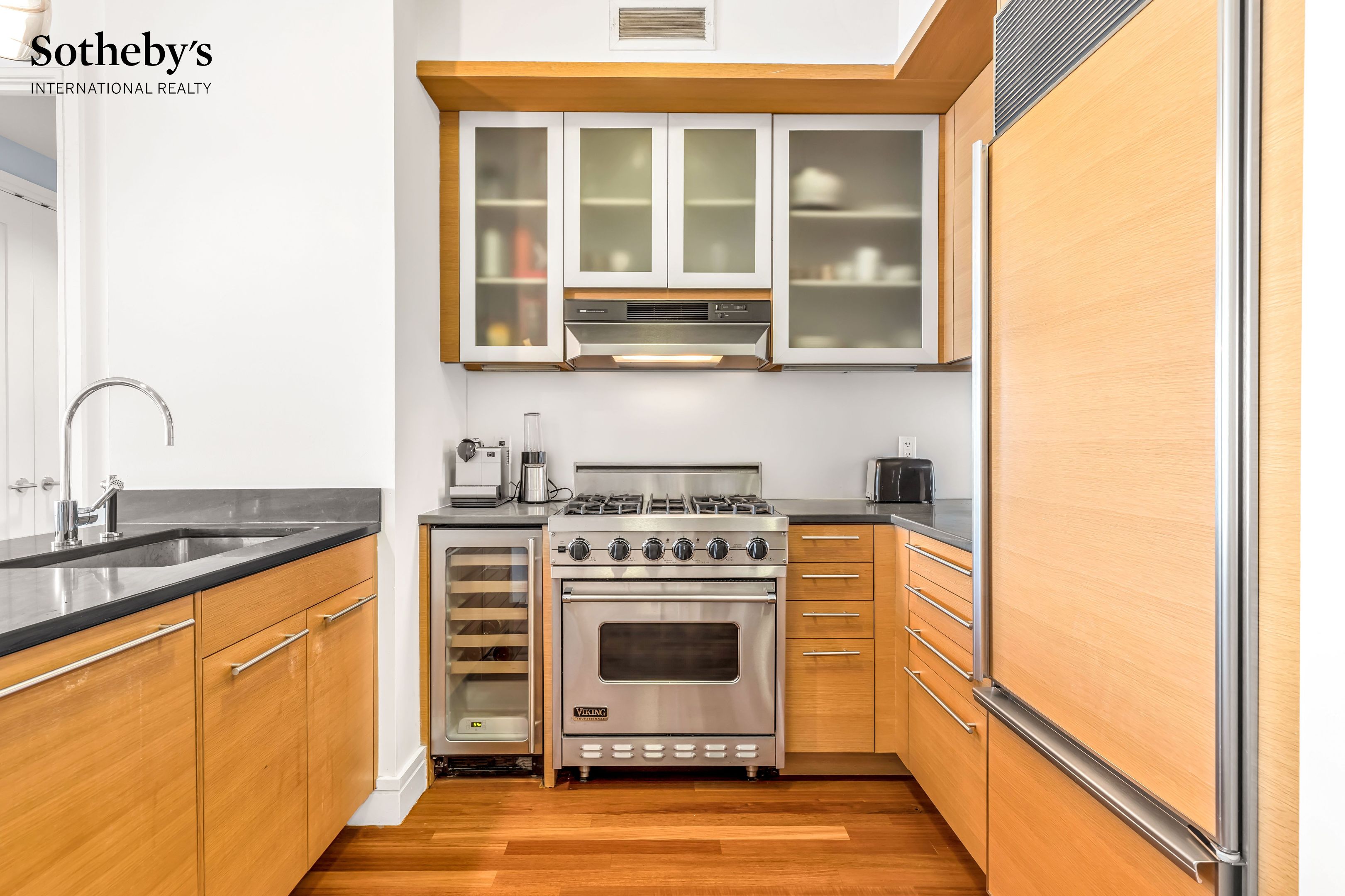 30 West Street 27g Property Photo 5