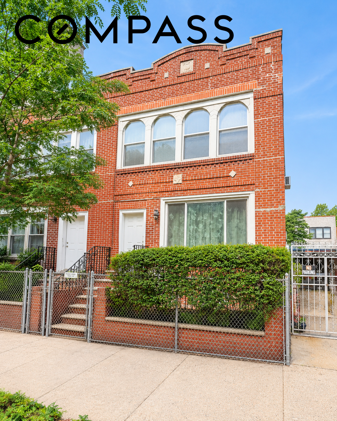 2052 Union Street Property Photo 1