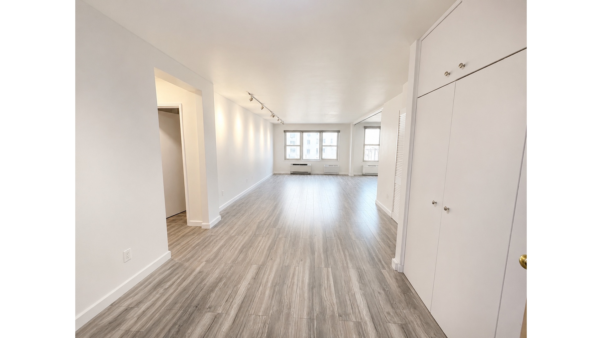 140 7th Avenue 7e Property Photo 12