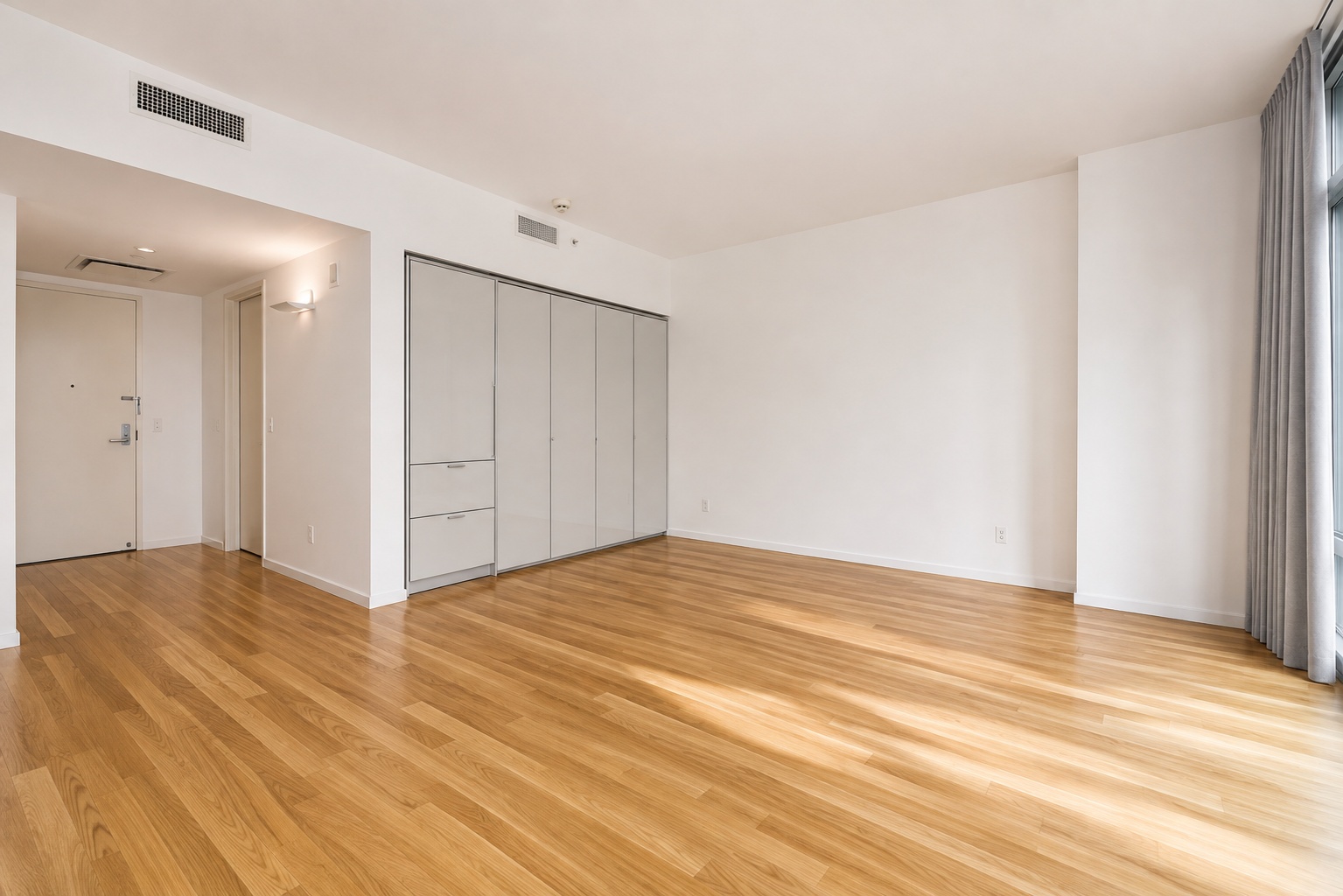 18 W 48th Street 14-a Property Photo 4