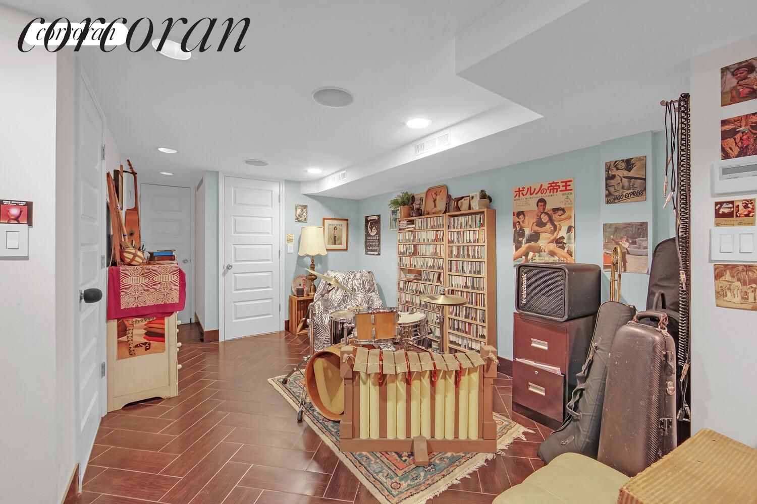 700 Dekalb Avenue Property Photo 10