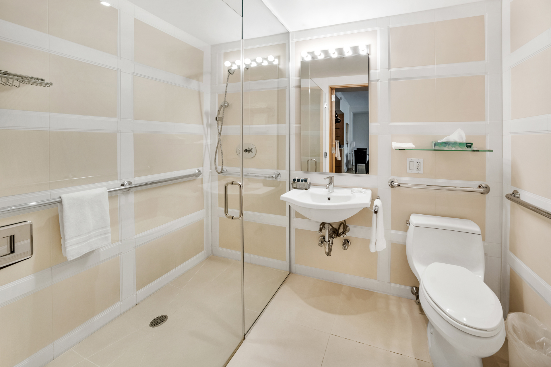 111 E 56th Street 1206 Property Photo 6