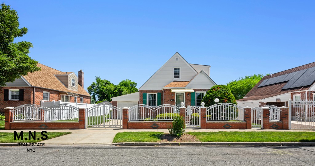 106-25 215th Street Property Photo 1