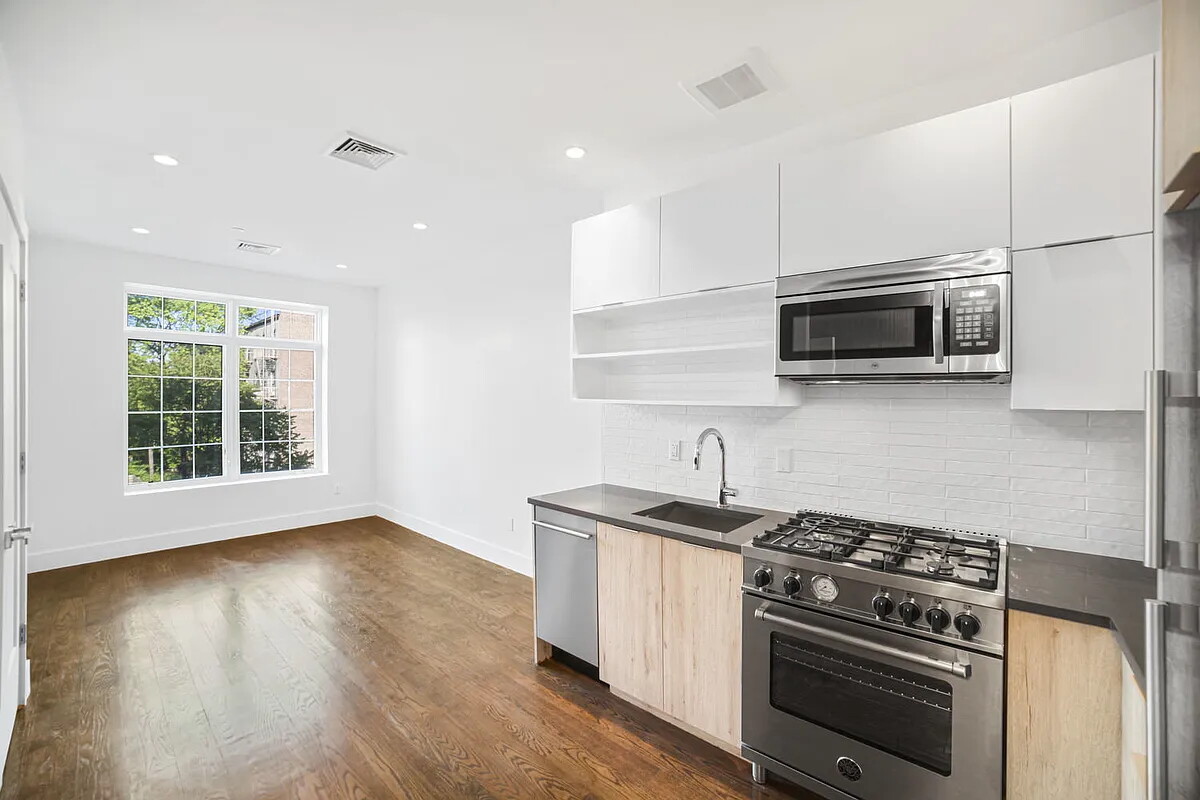 341 Nostrand Avenue 302d Property Photo 1