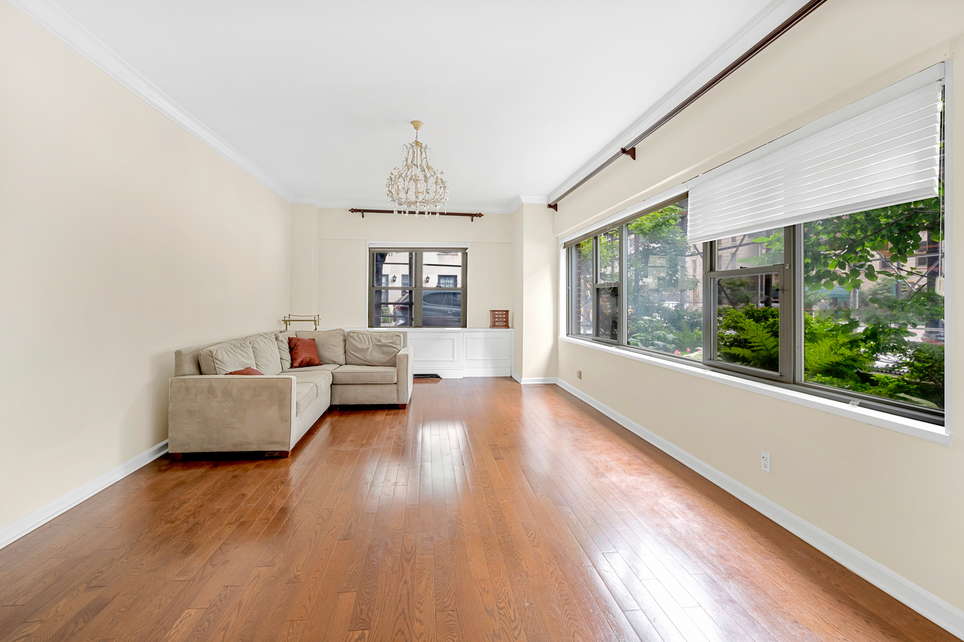 16 Sutton Place 1a/1b Property Photo 2