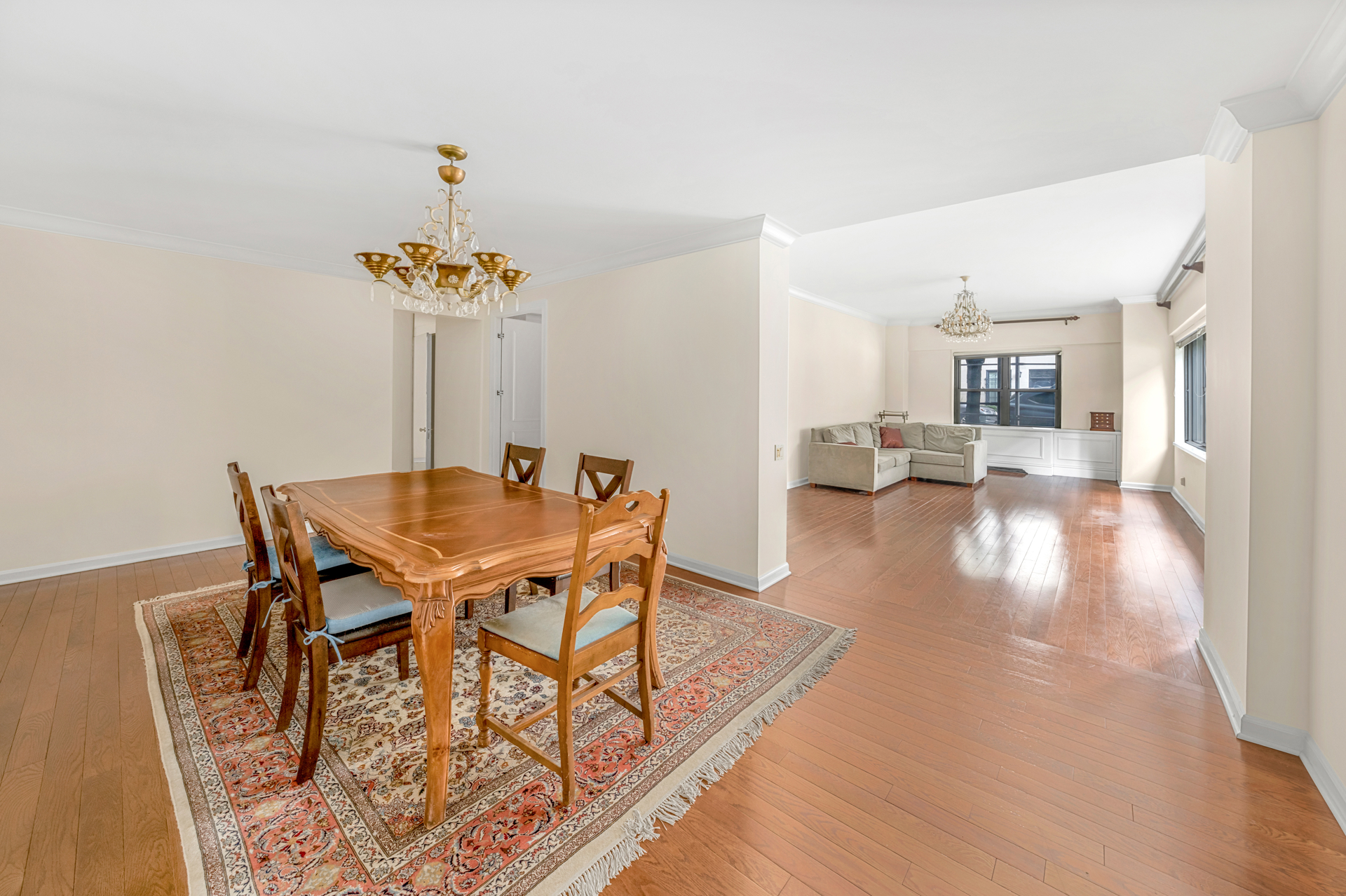 16 Sutton Place 1a/1b Property Photo 4