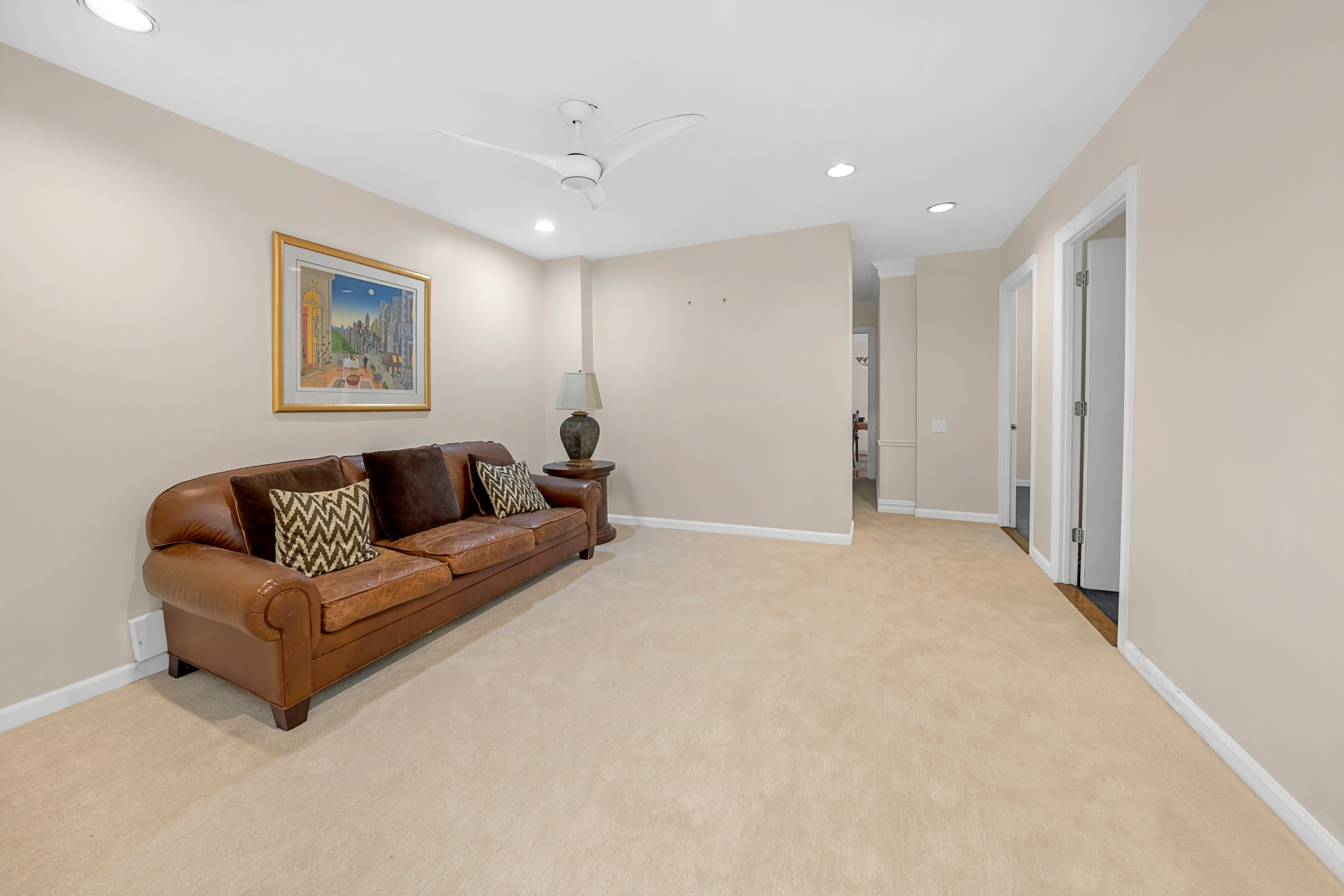 16 Sutton Place 1a/1b Property Photo 10