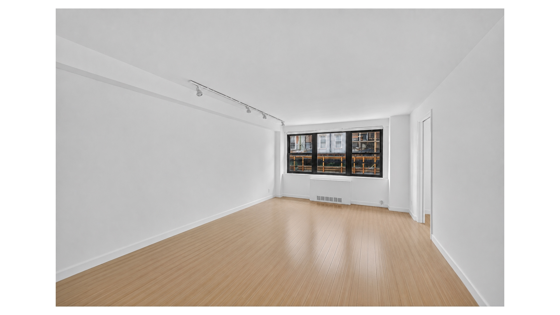 405 E 63rd Street 2b Property Photo 1