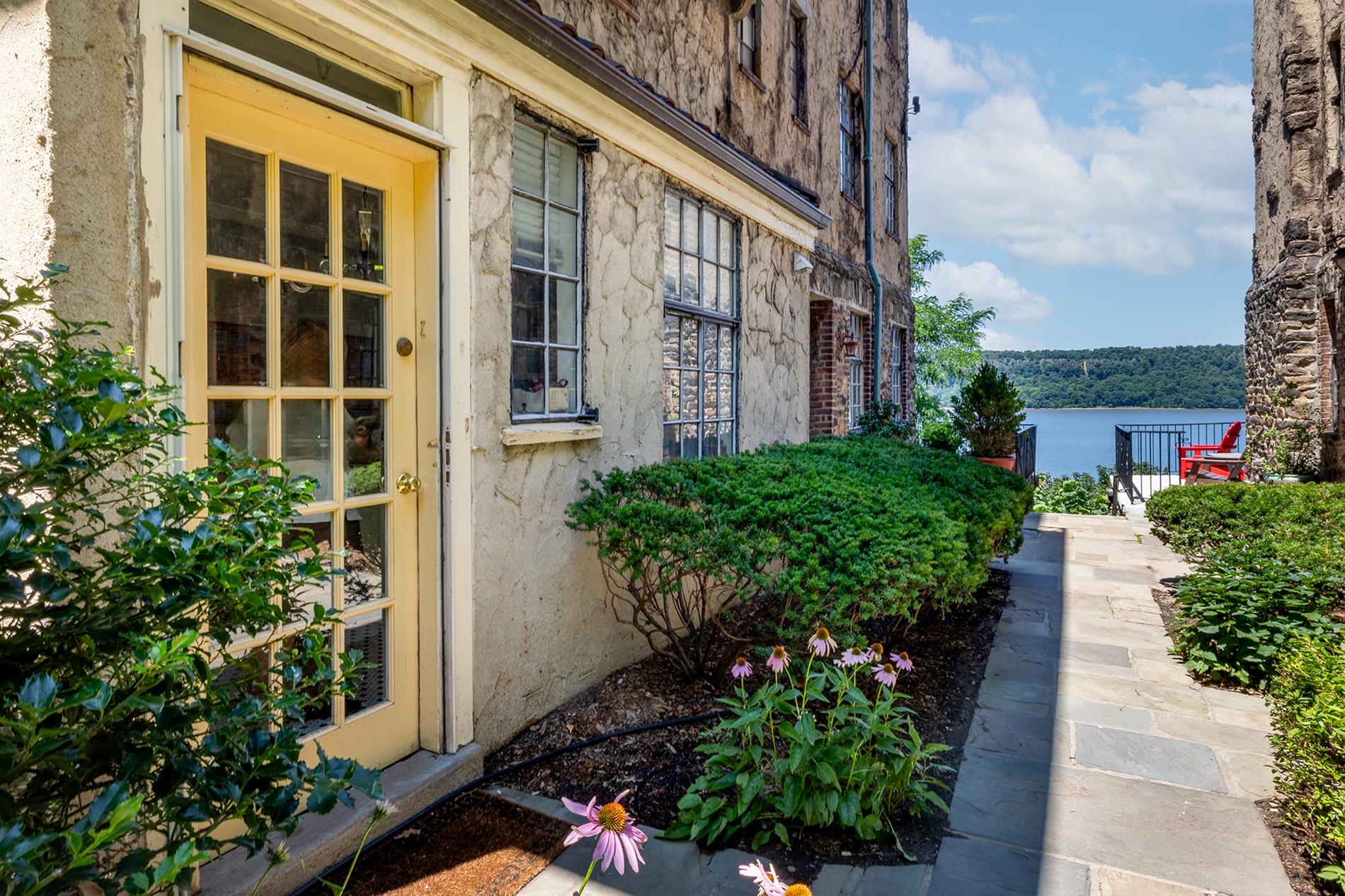 2501 Palisade Avenue C-1 Property Photo 12