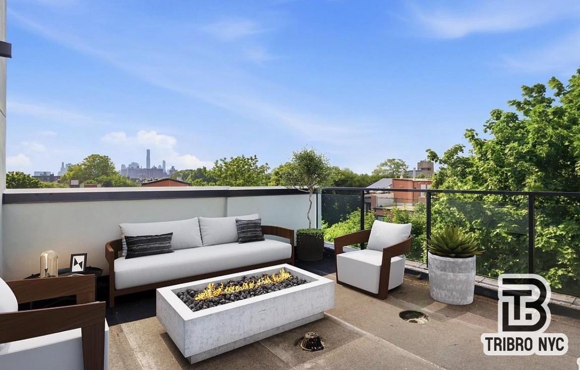 463 Lexington Avenue 4 Property Photo 1