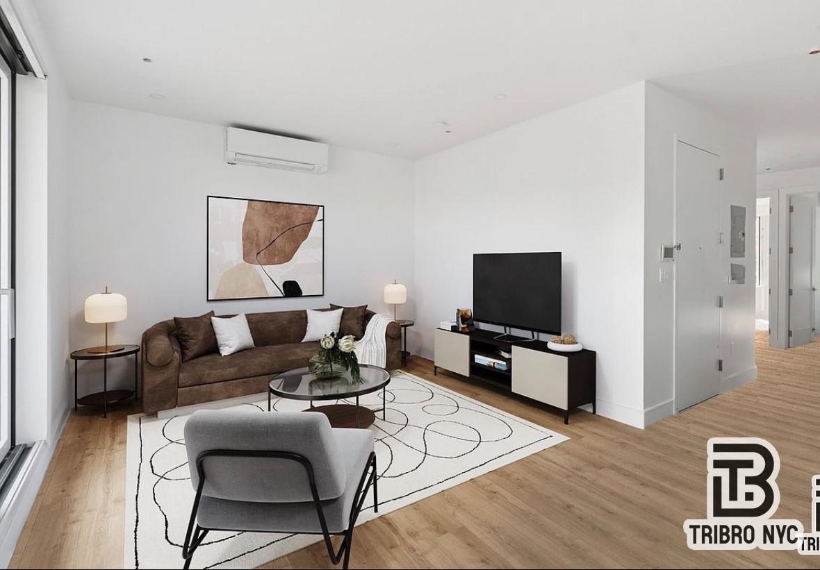 463 Lexington Avenue 4 Property Photo 3