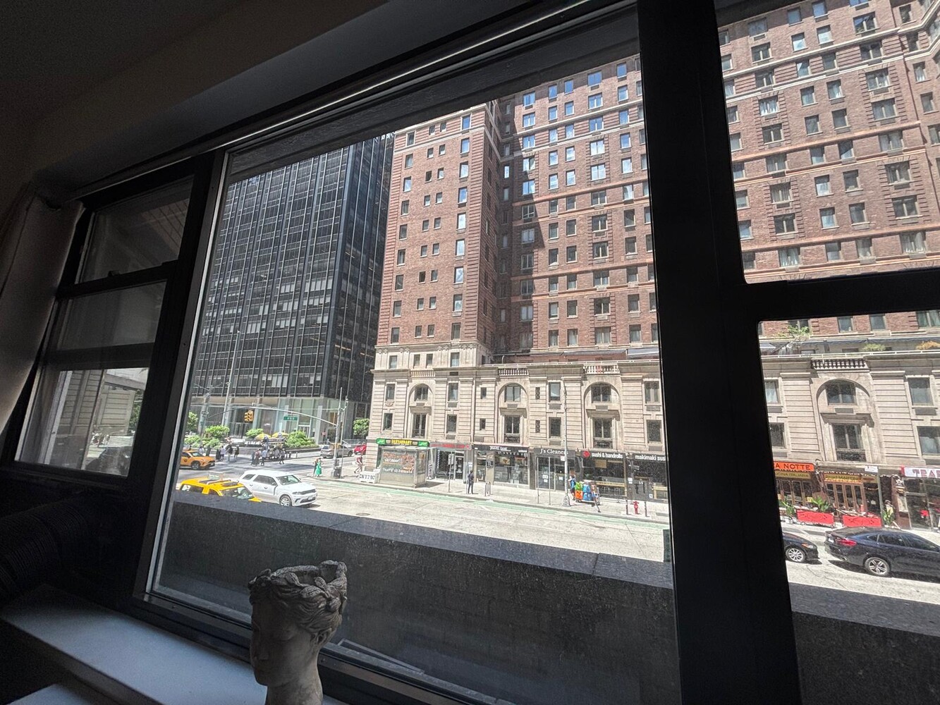 77 W 55th Street 2hh Property Photo 9