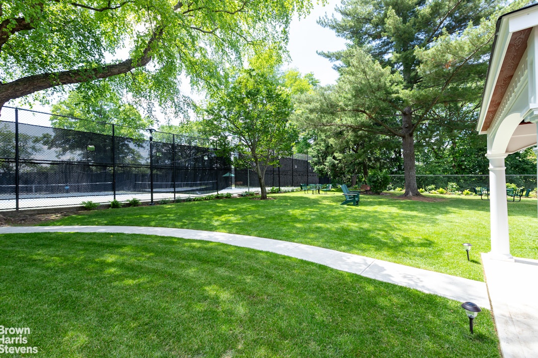 5900 Arlington Avenue 4g Property Photo 20