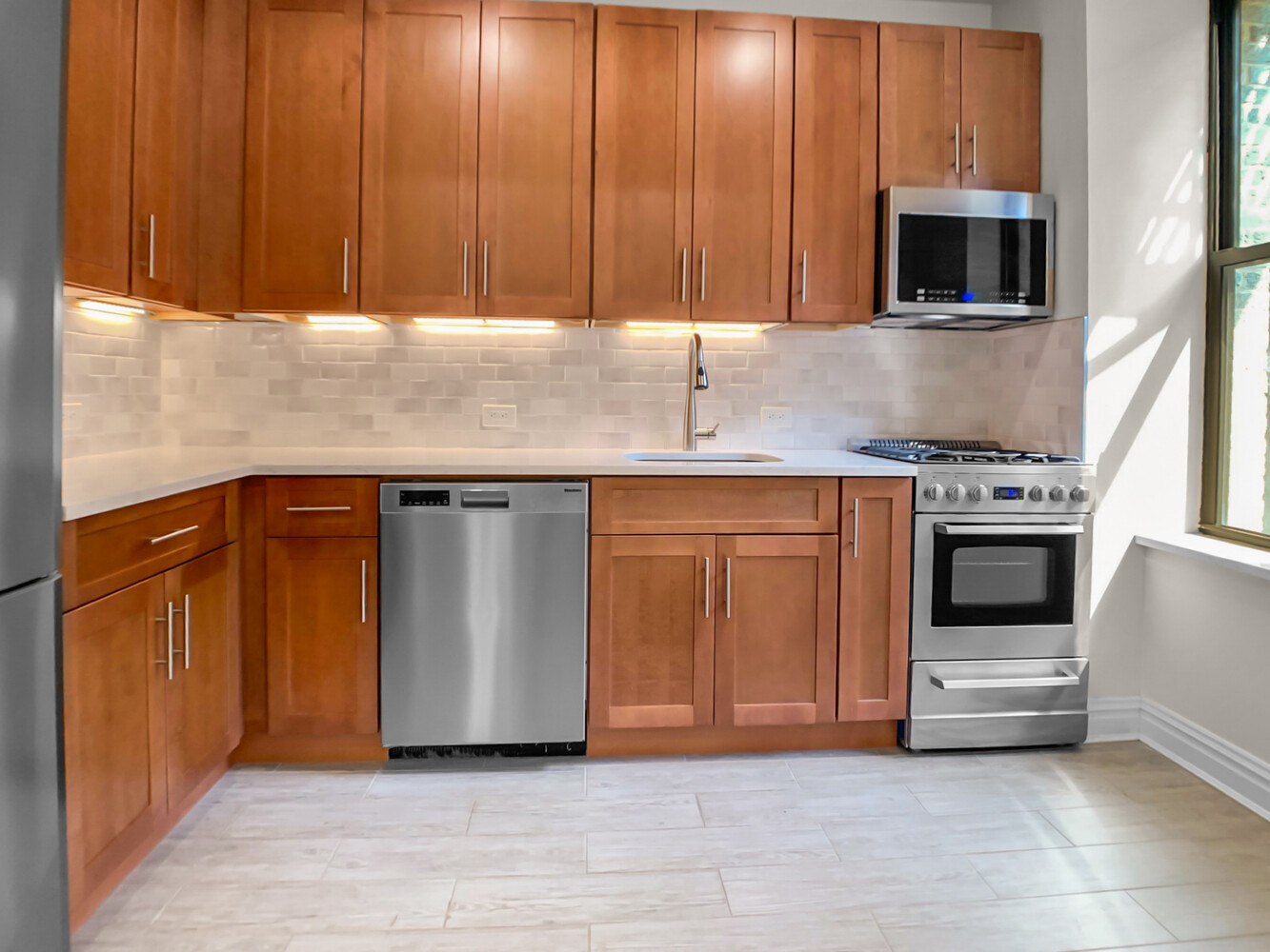 355 W 51st Street 31 Property Photo 1