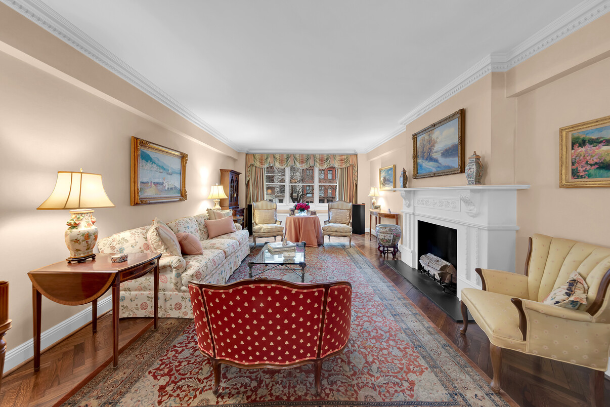 710 PARK Avenue 2A Property Photo 1