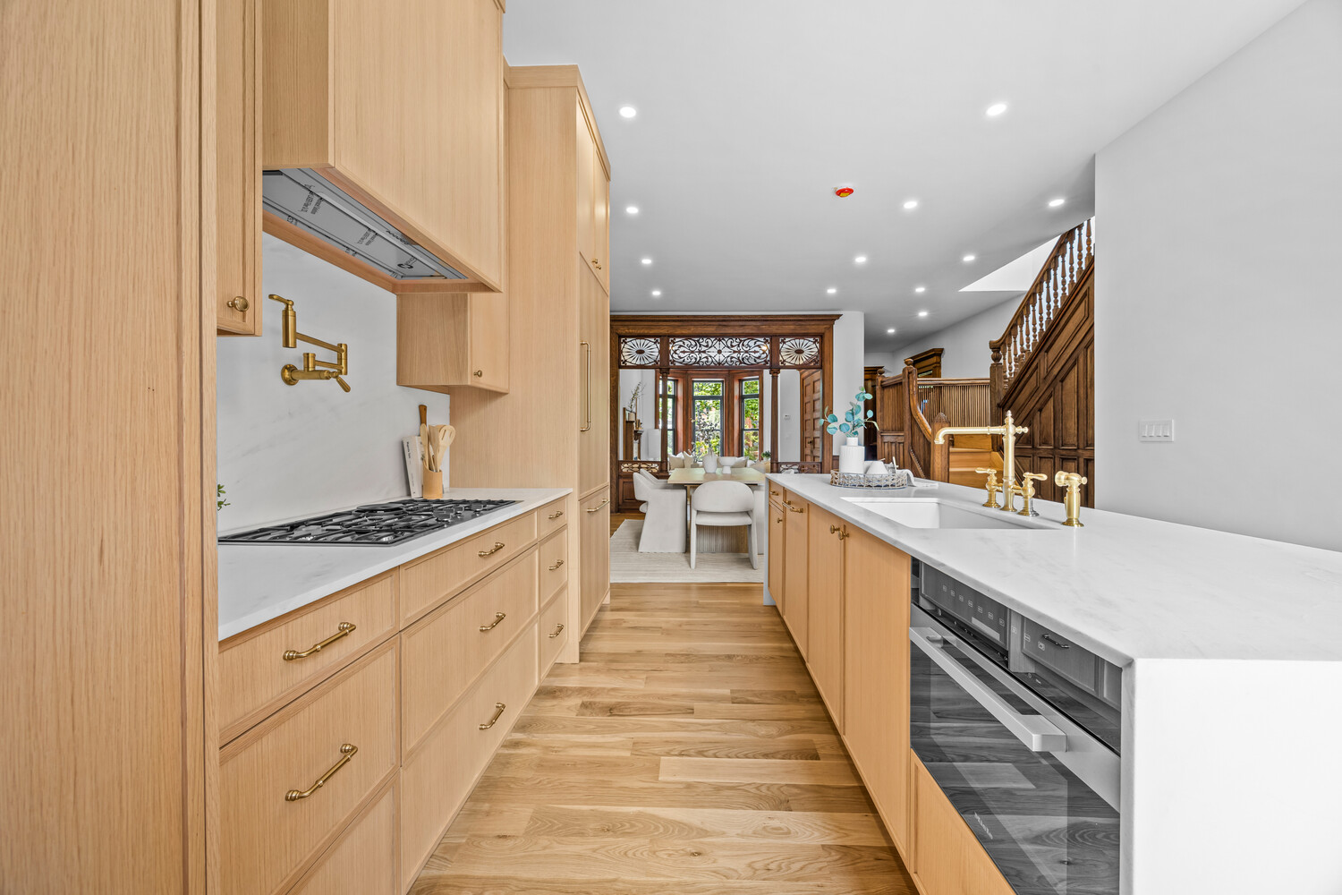 208 Lincoln Road Property Photo 14