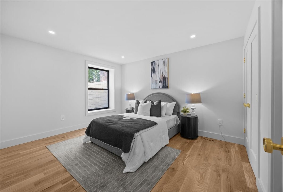 208 Lincoln Road Property Photo 21