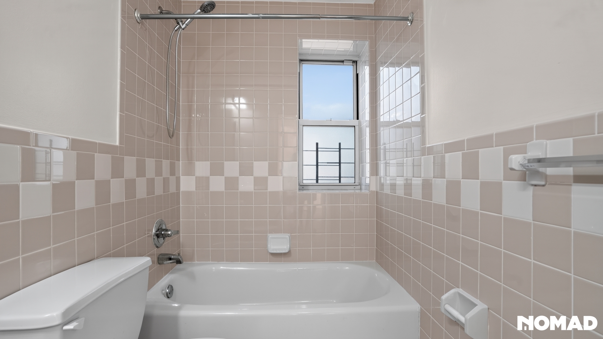 747 Essex Street 3fl Property Photo 29