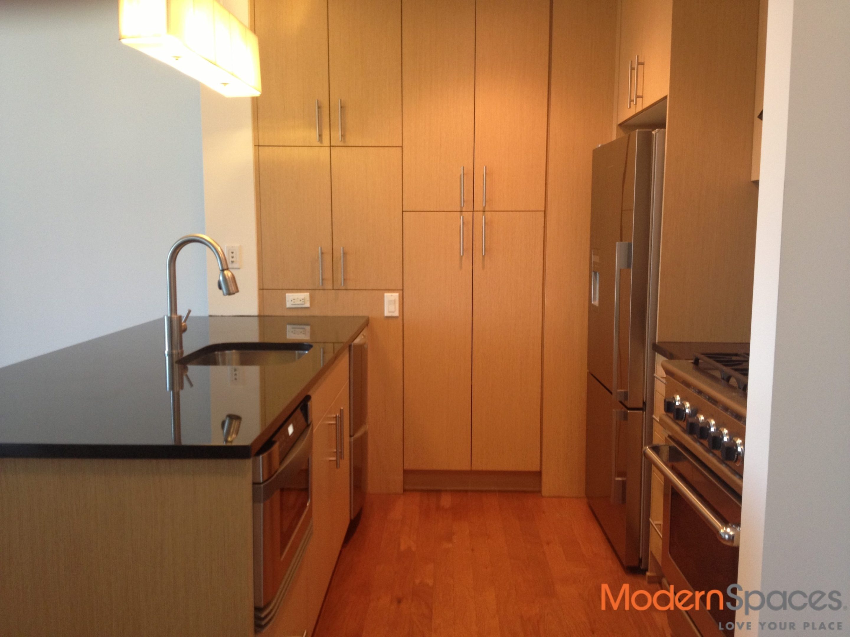 5-49 Borden Avenue 6-N Property Photo 1