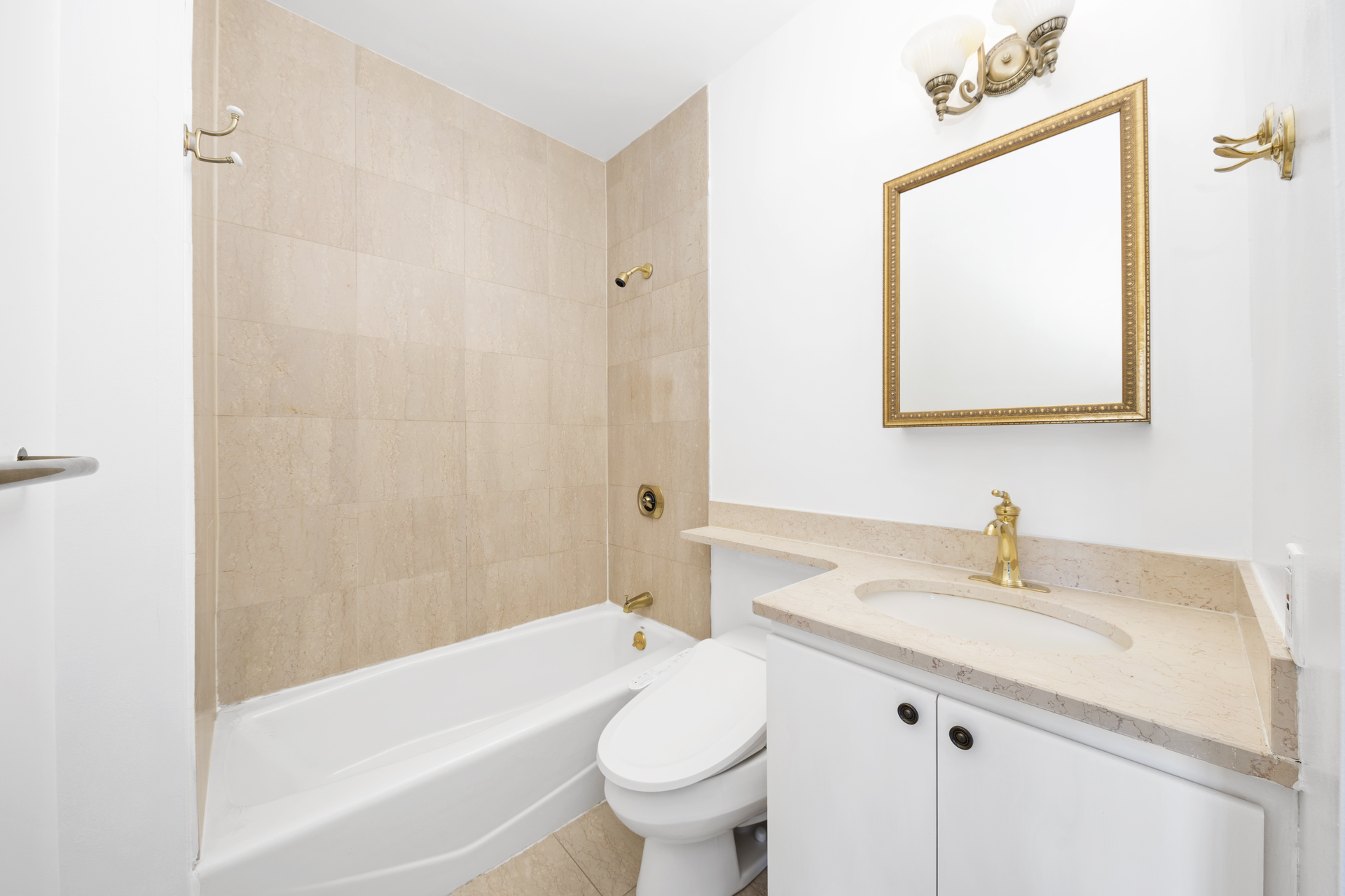 222 Riverside Drive 7f Property Photo 6
