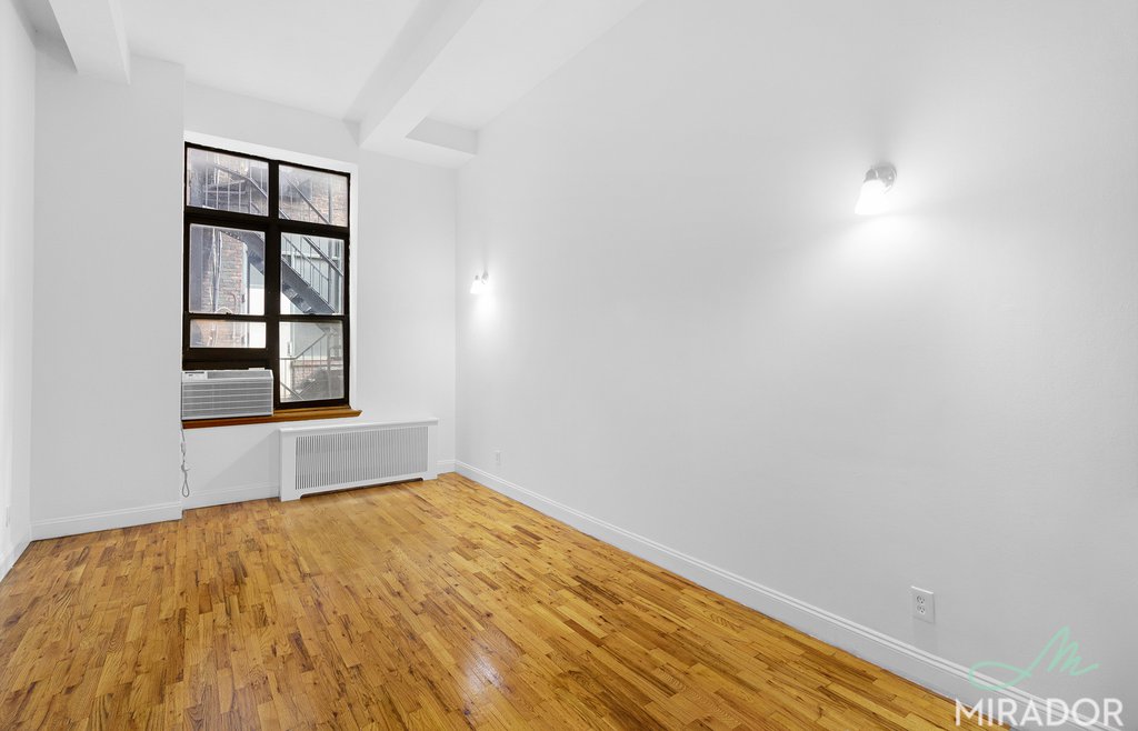 43 W 16th Street 2g Property Photo 1