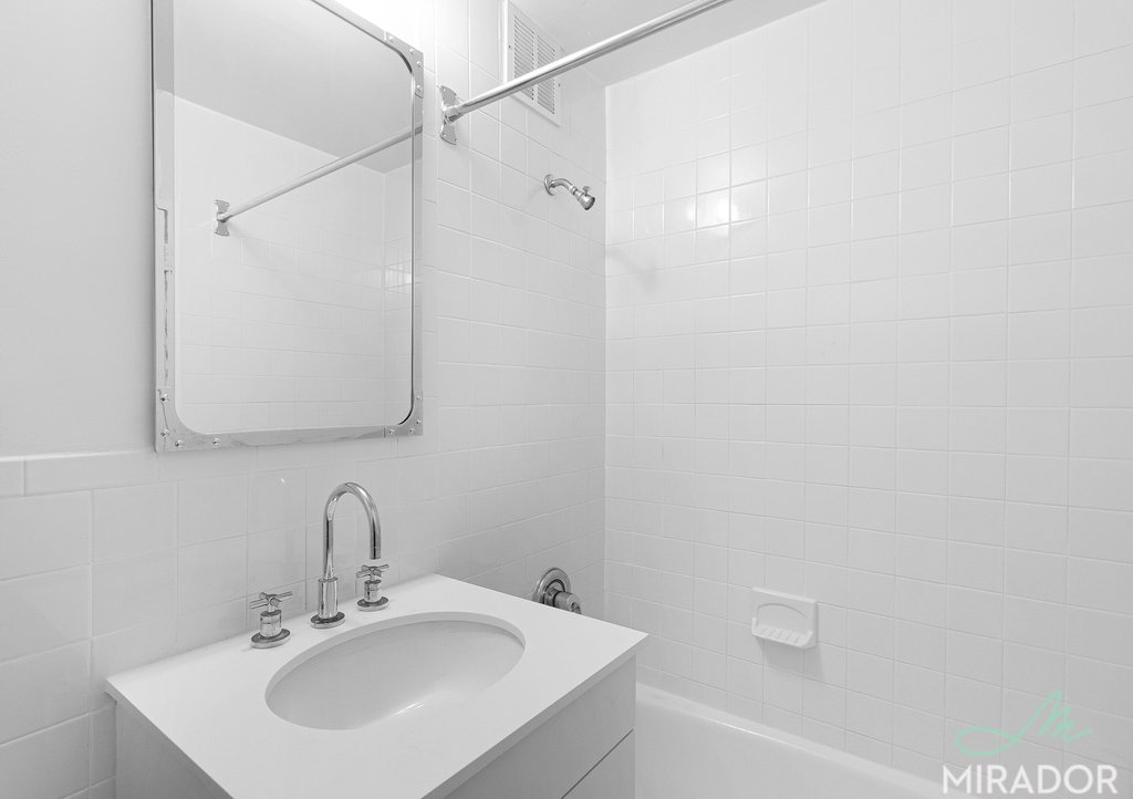 43 W 16th Street 2g Property Photo 7