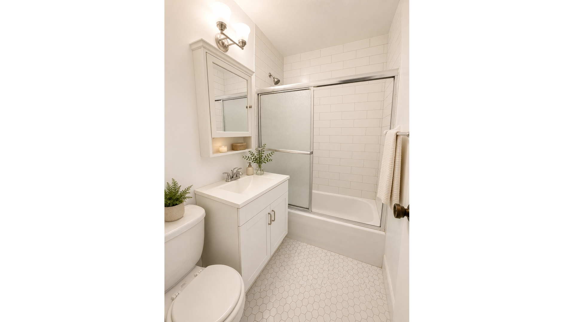 314 W 52nd Street 3 Property Photo 6