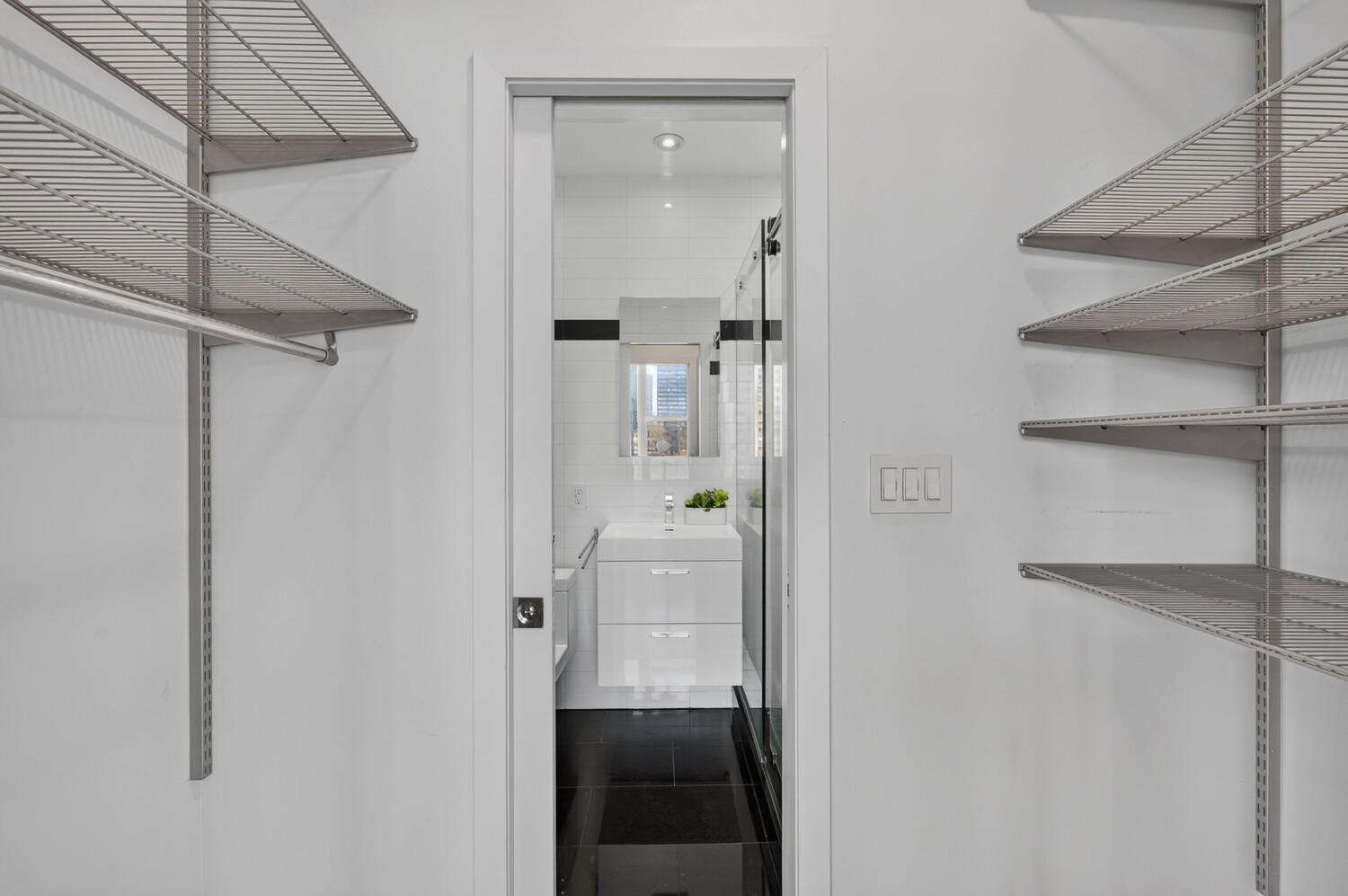 155 E 34th Street 20k Property Photo 13