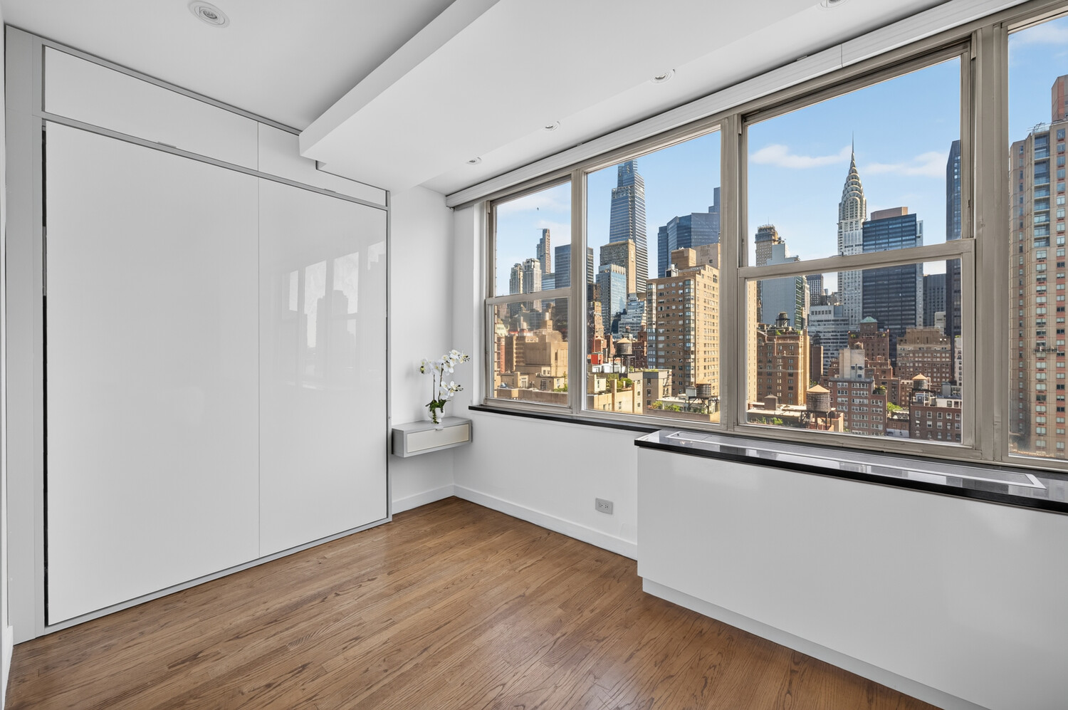 155 E 34th Street 20k Property Photo 14