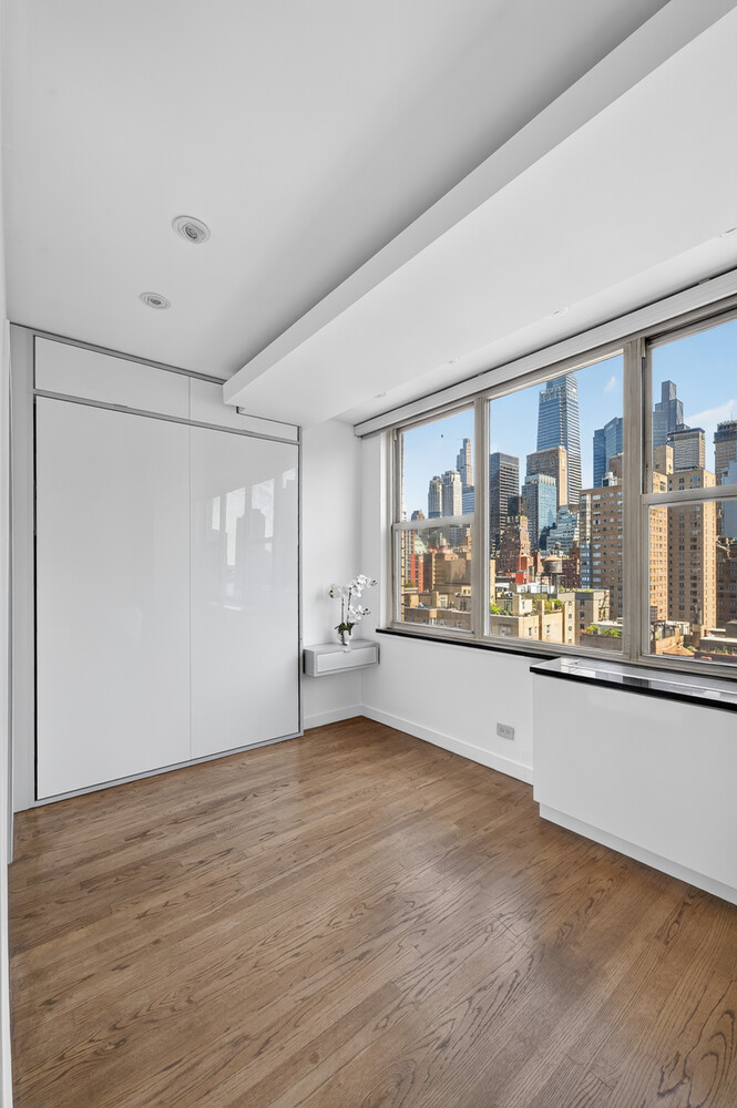 155 E 34th Street 20k Property Photo 15