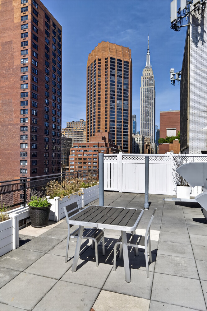 155 E 34th Street 20k Property Photo 20