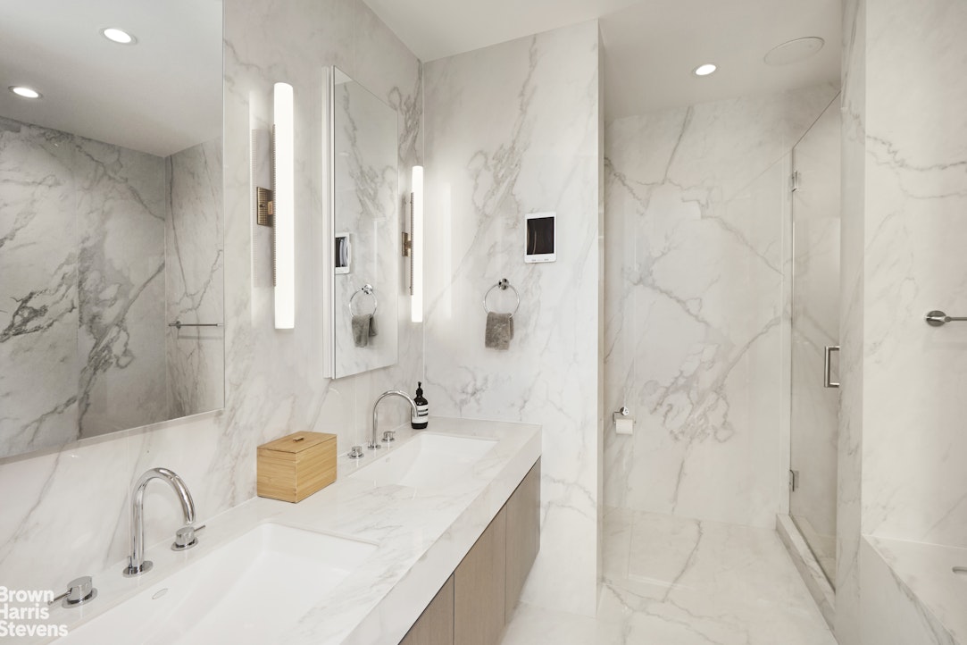 210 Lafayette Street Ph1c Property Photo 6