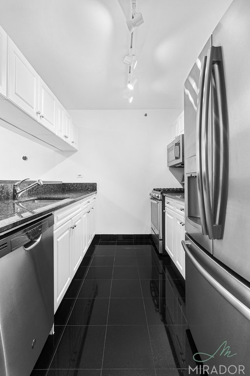 60 W 23rd Street 815 Property Photo 11