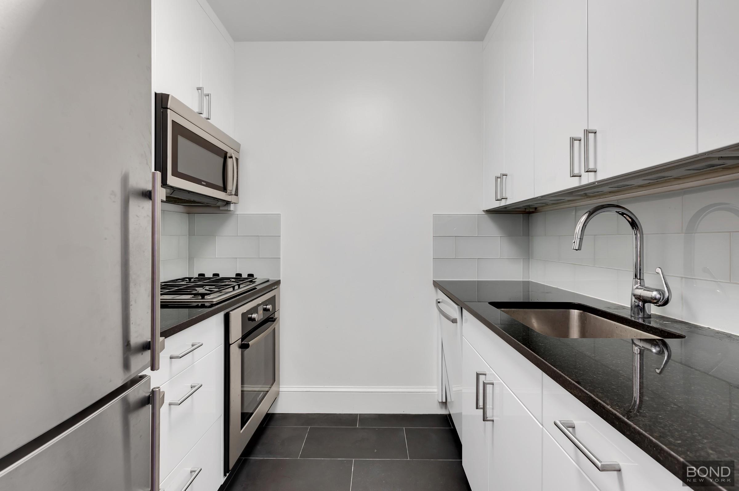 300 E 64th Street 14b Property Photo 4