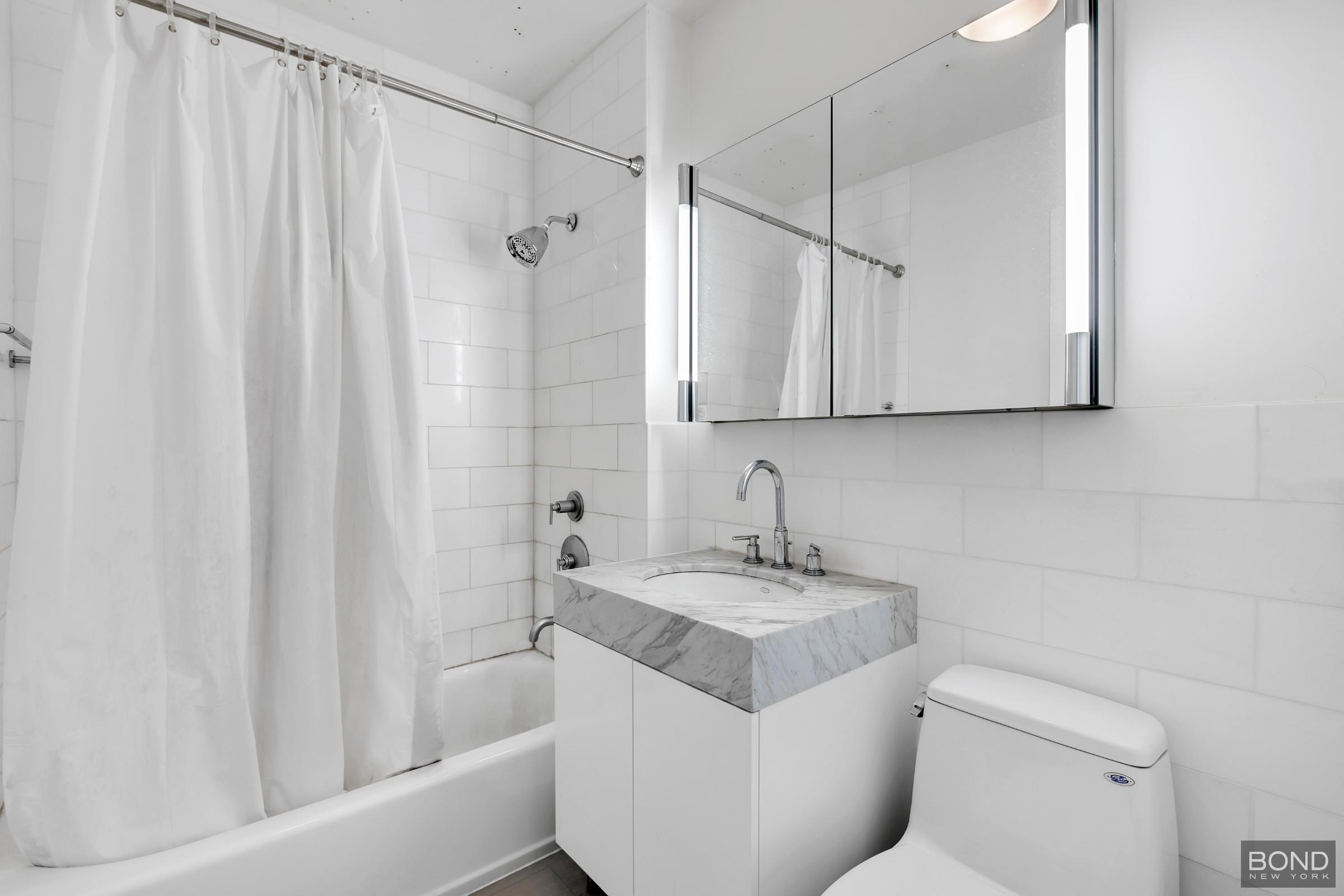 300 E 64th Street 14b Property Photo 5