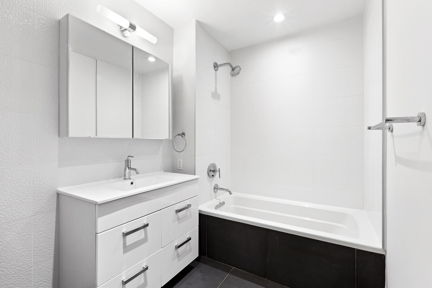 247 N 7th Street 1_507 Property Photo 5