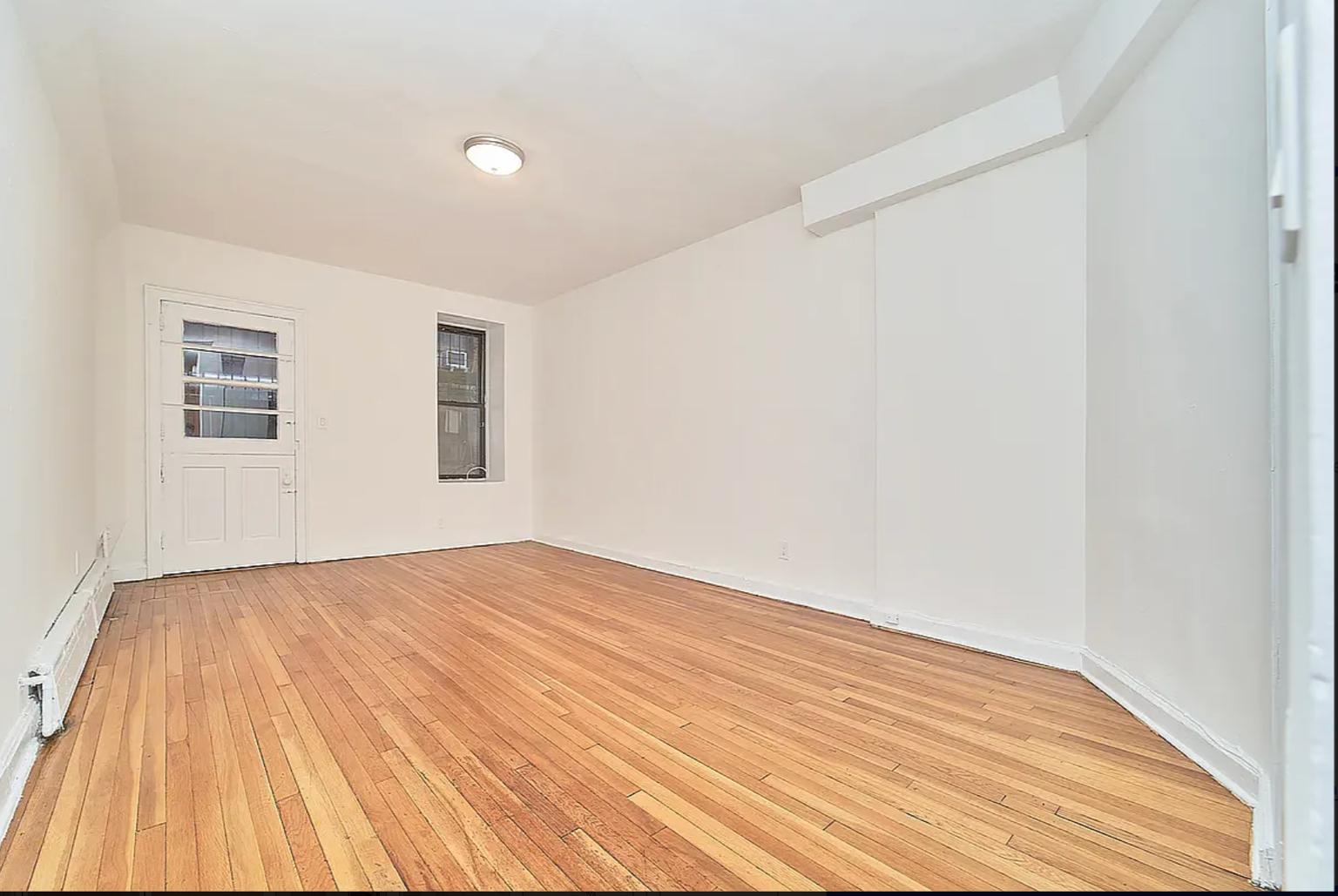 353 W 44th Street Mcc Property Photo 2