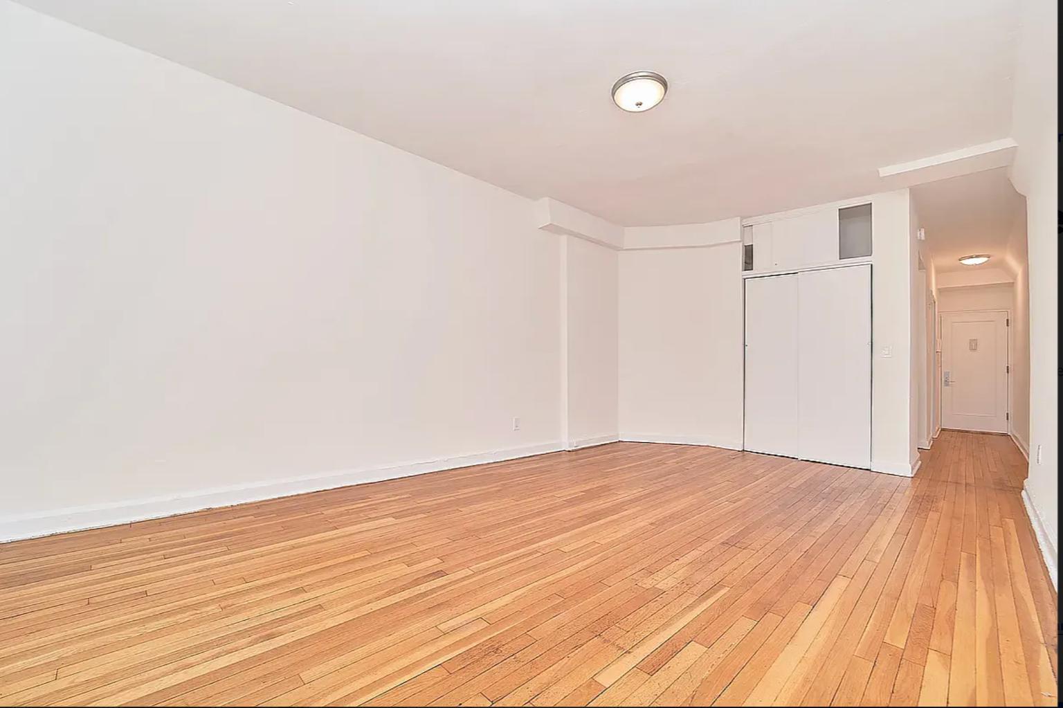 353 W 44th Street Mcc Property Photo 3