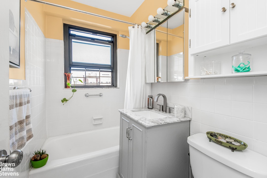 1020 Grand Concourse 11j Property Photo 15