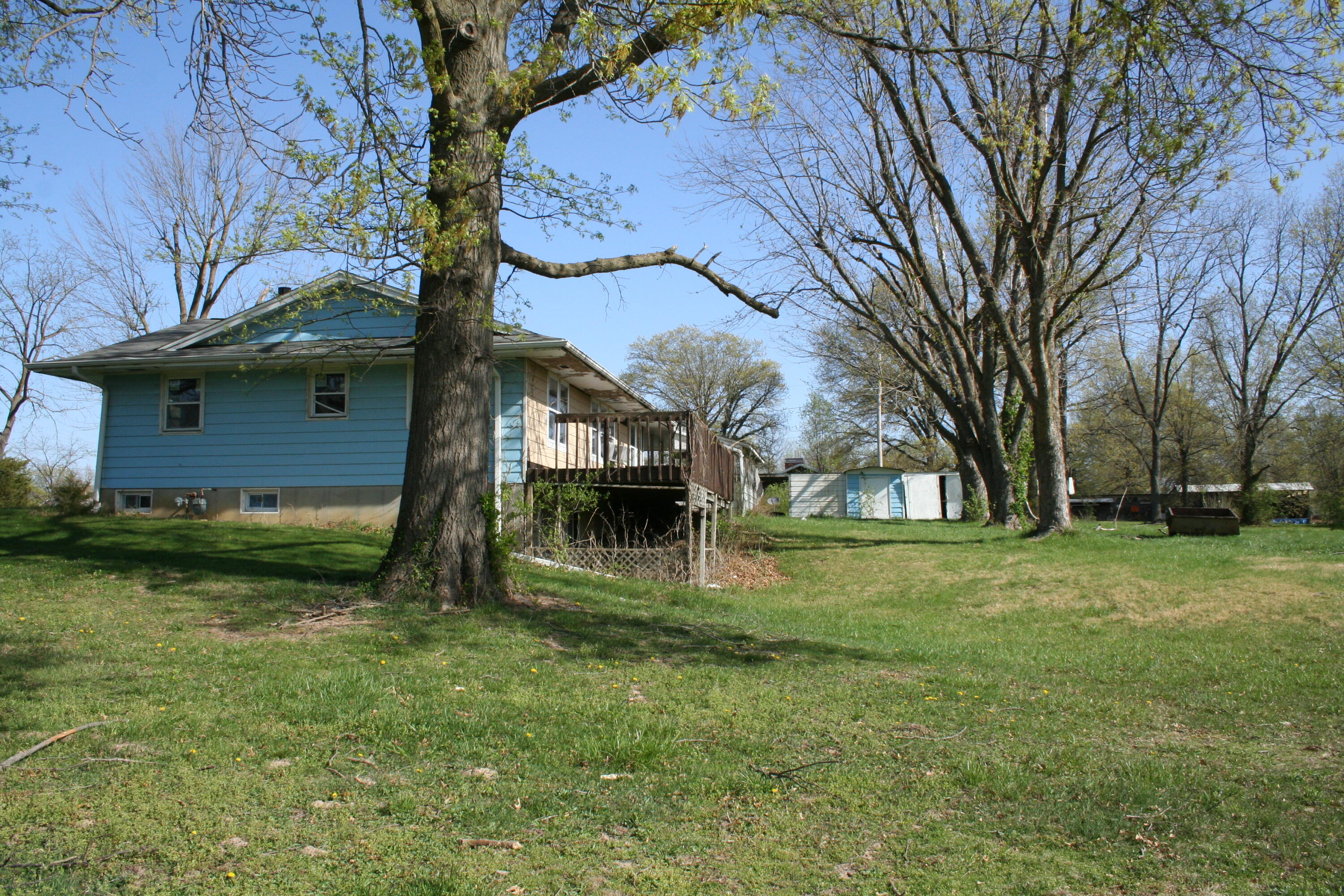 1312 N Lake Of The Wood Property Photo 11