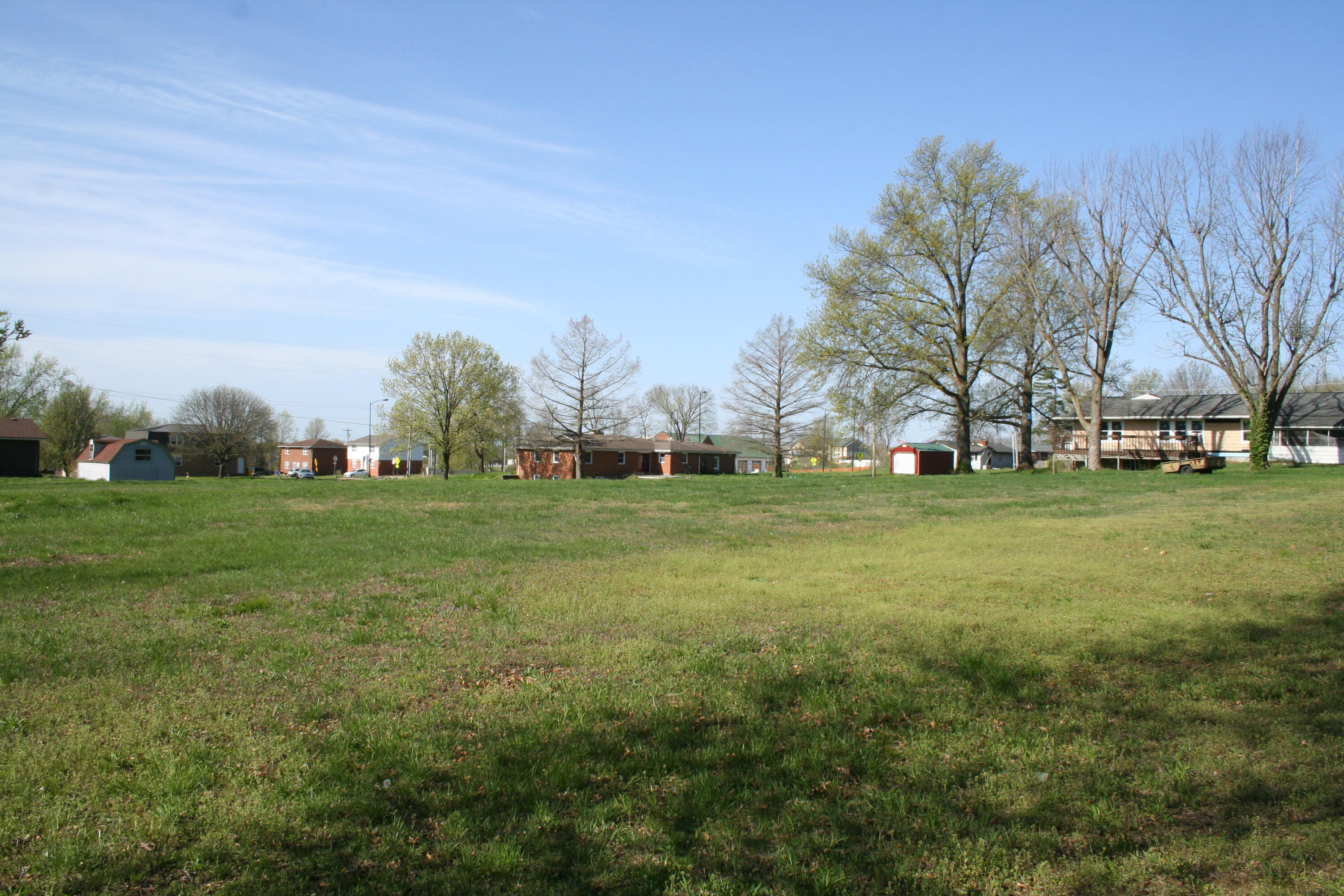 1312 N LAKE OF THE WOOD RD Picture