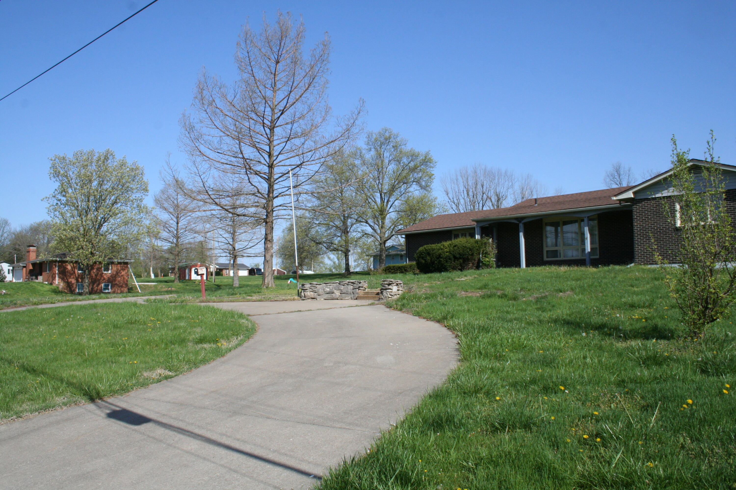6007 E St Charles Rd Property Photo 1