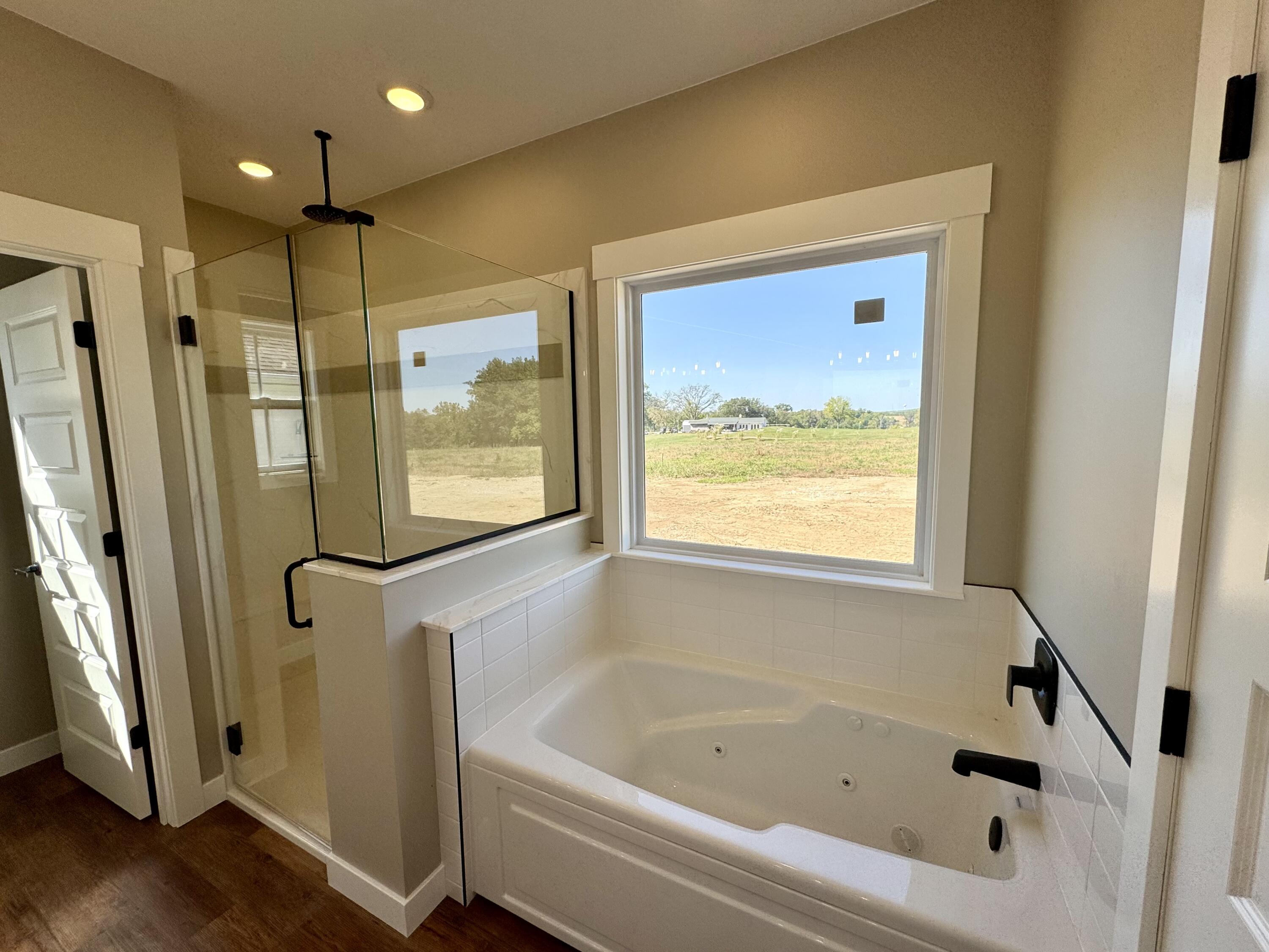 2471 Greenside Dr Property Photo 10