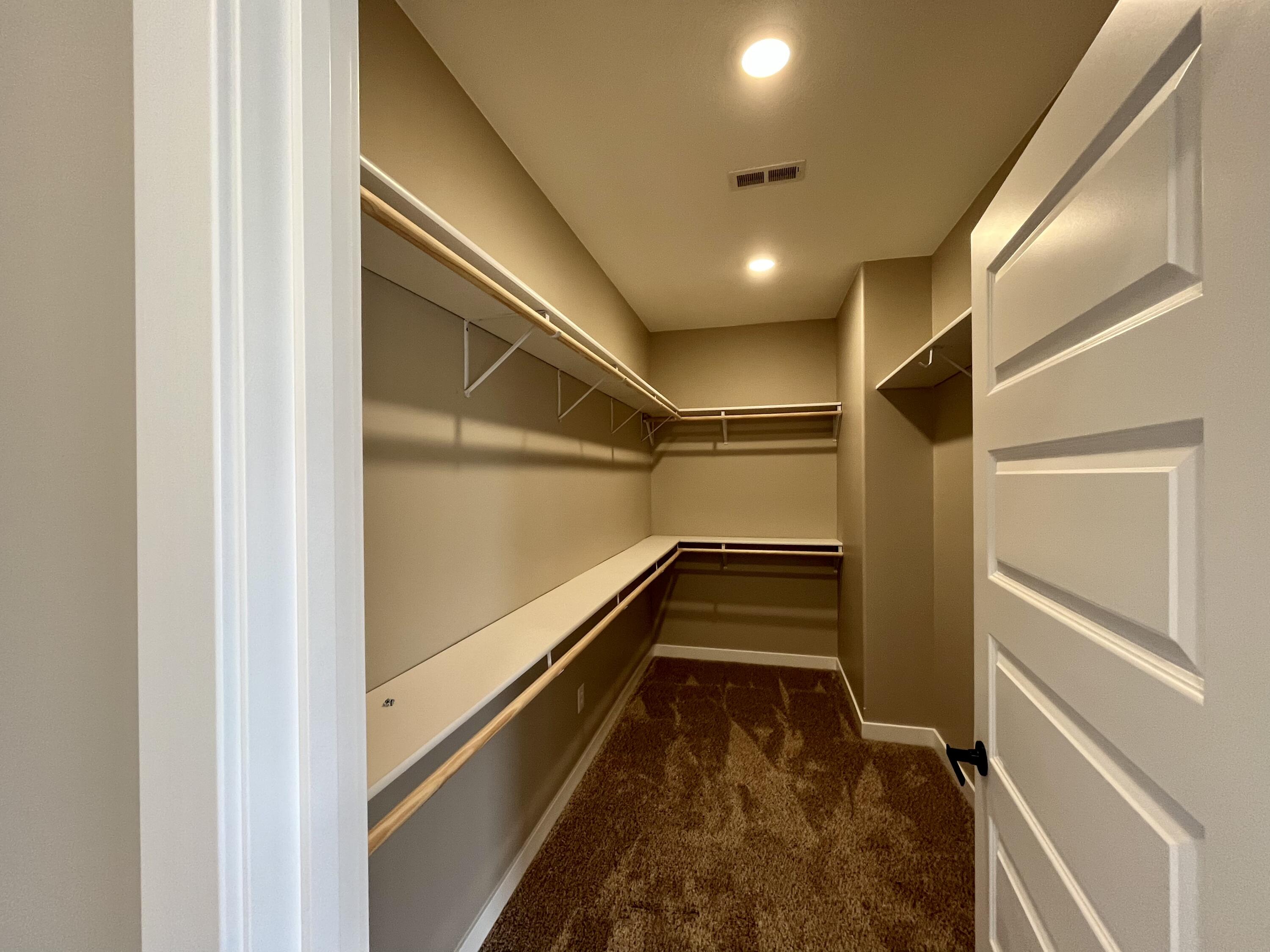 2471 Greenside Dr Property Photo 12