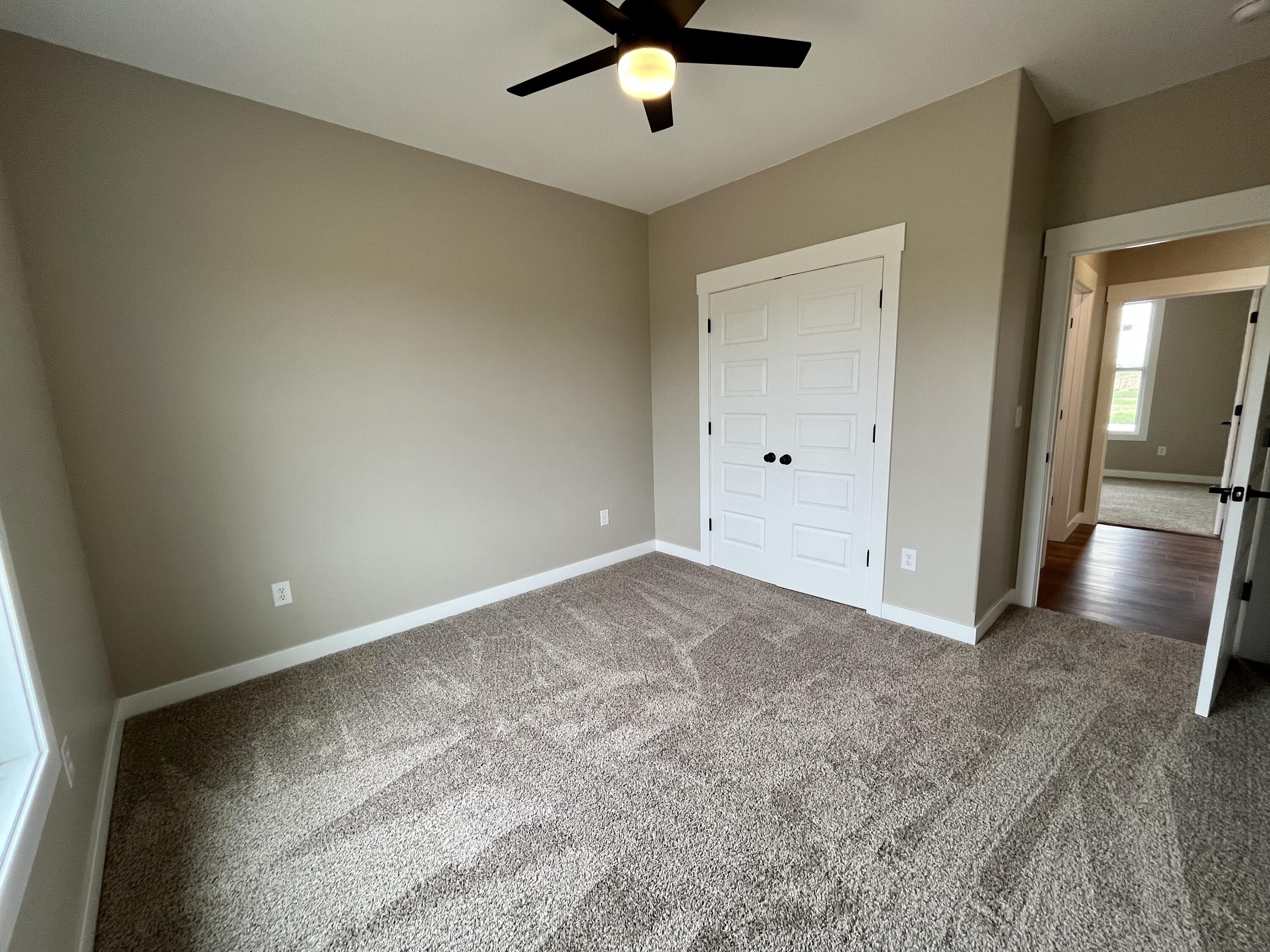 2471 Greenside Dr Property Photo 14